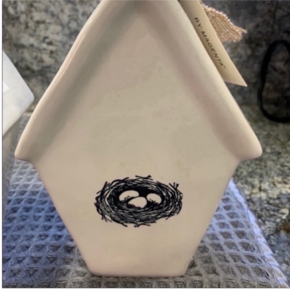 NWT Rae Dunn “REST” Ceramic Birdhouse - Picture 2 of 4